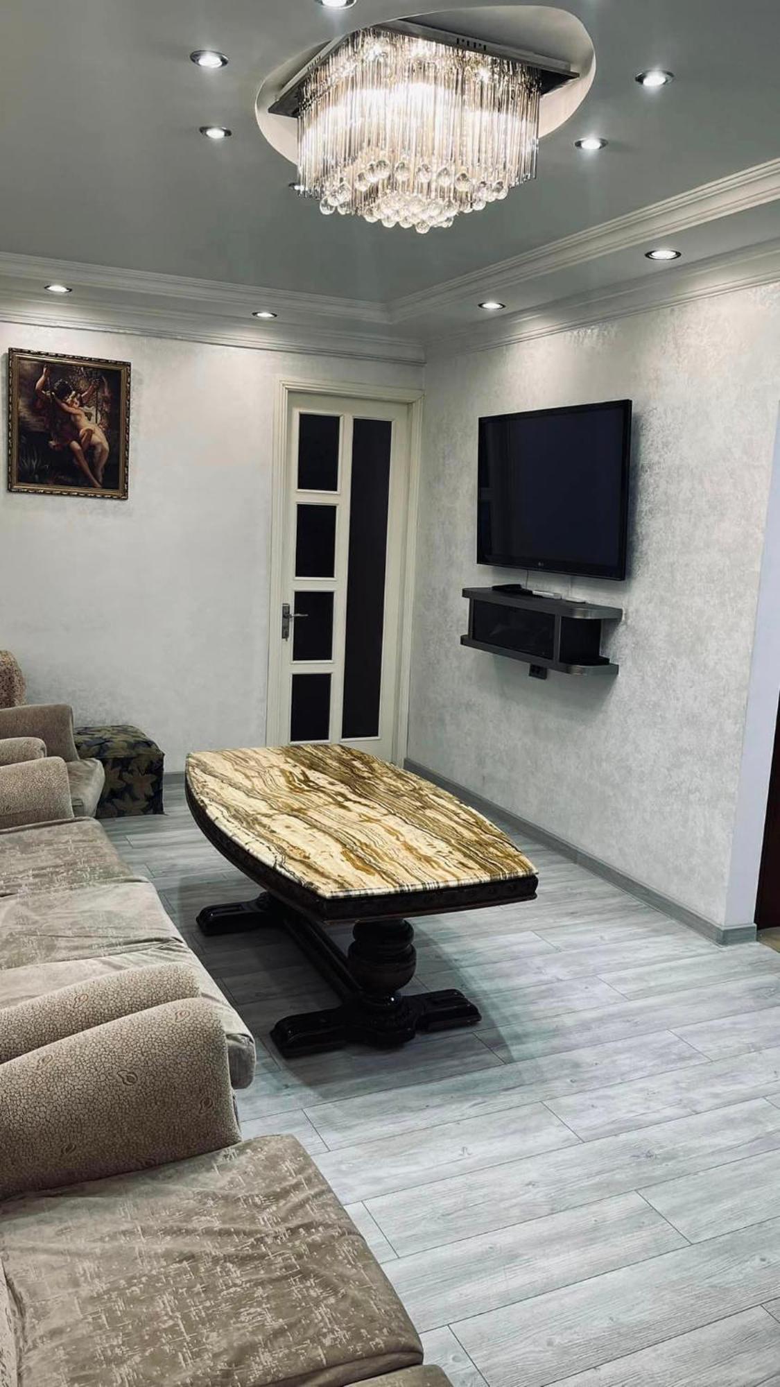 Apartament バトゥーミ エクステリア 写真
